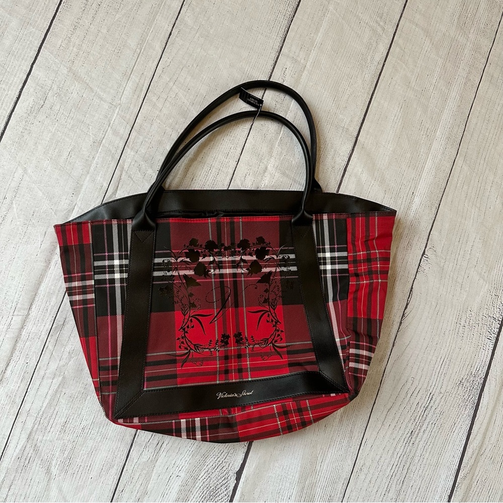 Victoria’s Secret Tote Bag Plaid Holiday Red Black Logo flowers